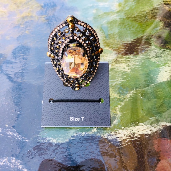 Yellow Stoned Statement Ring Size 7 - Picture 5 of 8